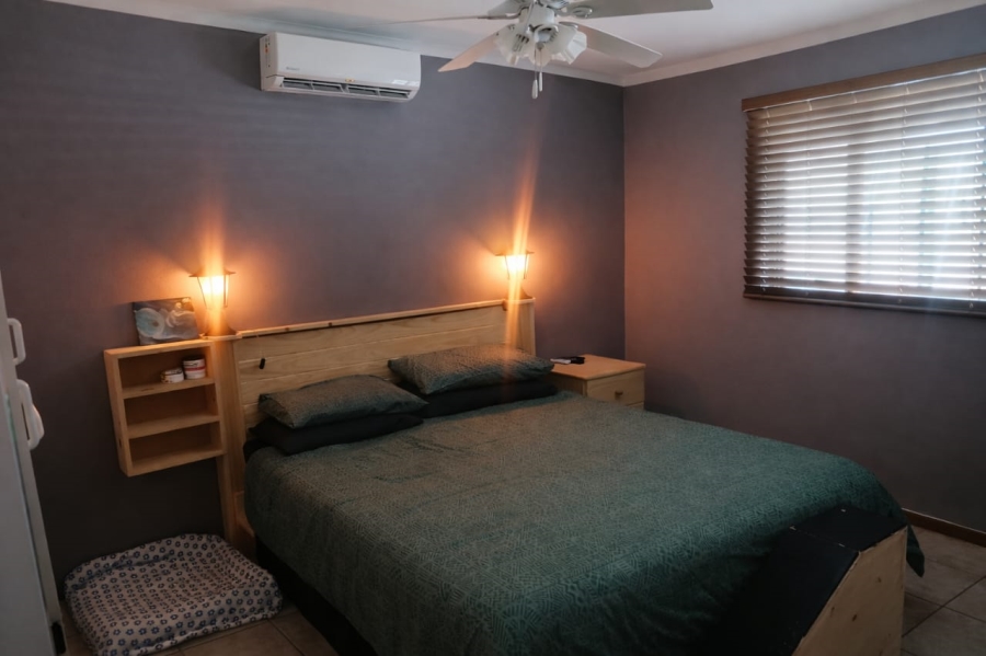 2 Bedroom Property for Sale in Geelhoutpark North West